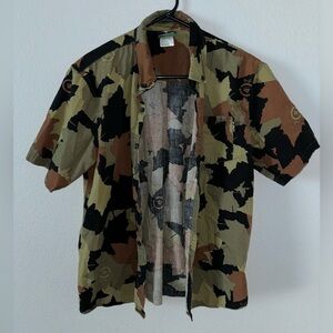 LRG button up